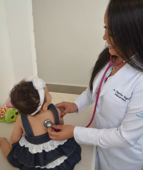DRA. JAQUELINE NOGUEIRA - Endocrinologia Pediátrica